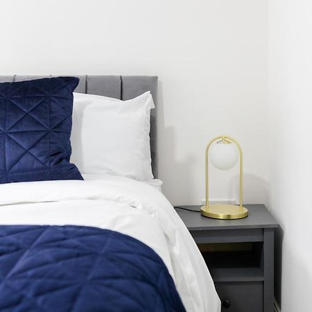 Chic Urban 2 Bedroom Apartments Cardiff Zewnętrze zdjęcie