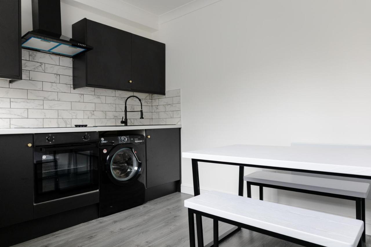 Chic Urban 2 Bedroom Apartments Cardiff Zewnętrze zdjęcie
