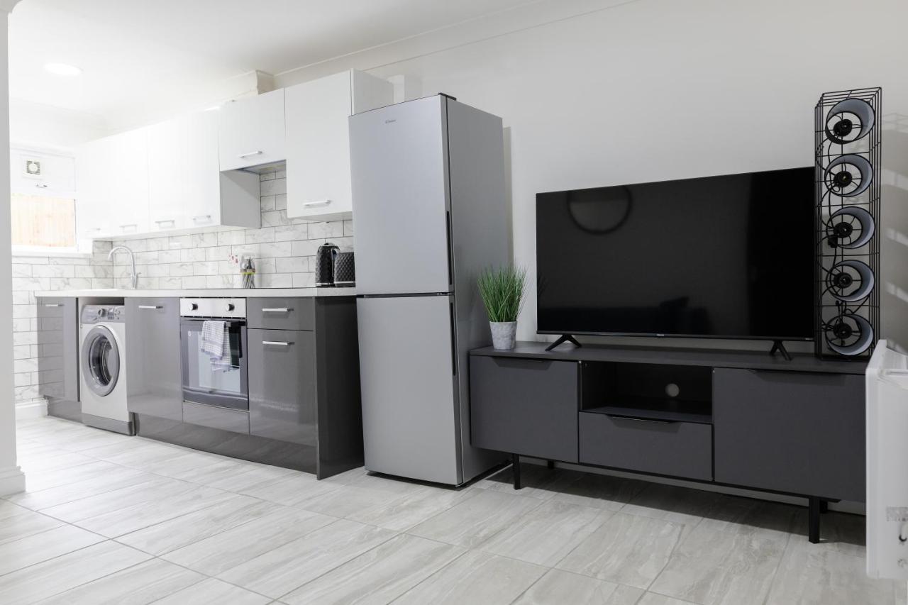 Chic Urban 2 Bedroom Apartments Cardiff Zewnętrze zdjęcie