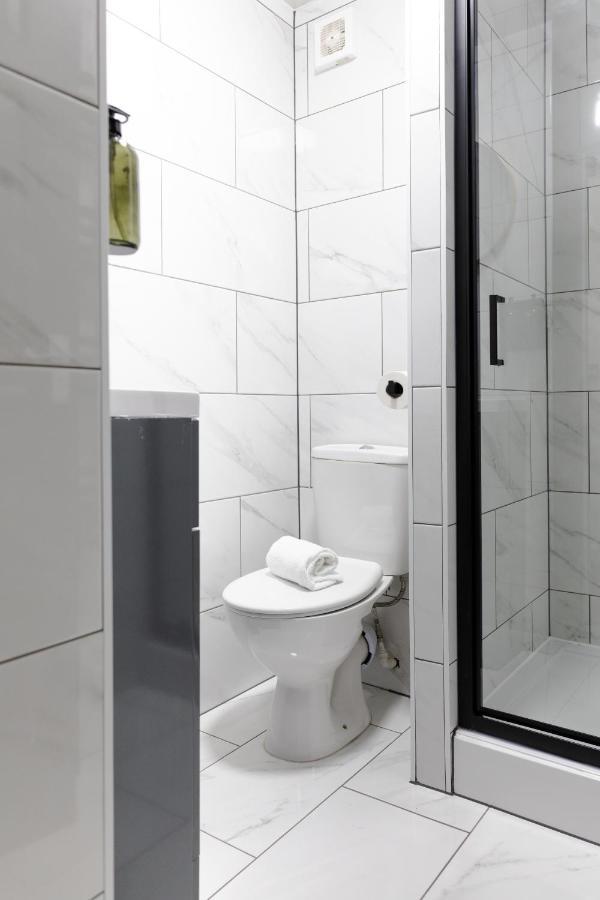 Chic Urban 2 Bedroom Apartments Cardiff Zewnętrze zdjęcie